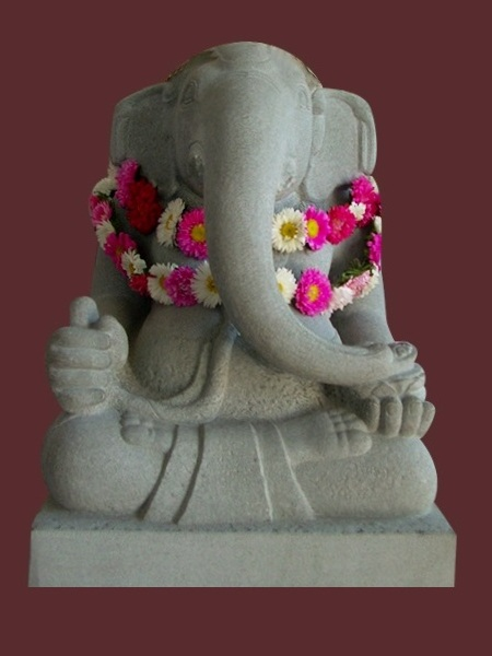 Tượng thần Ganesha Chàm bằng đá sa thạch DSF-CP35