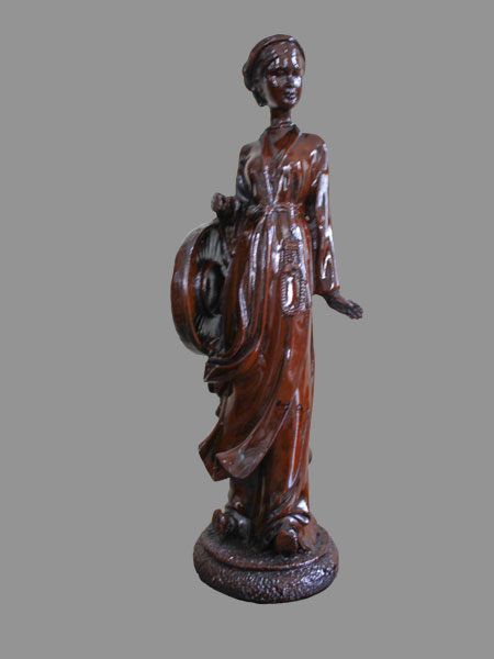 Tượng 3 cô gái Bắc Trung Nam