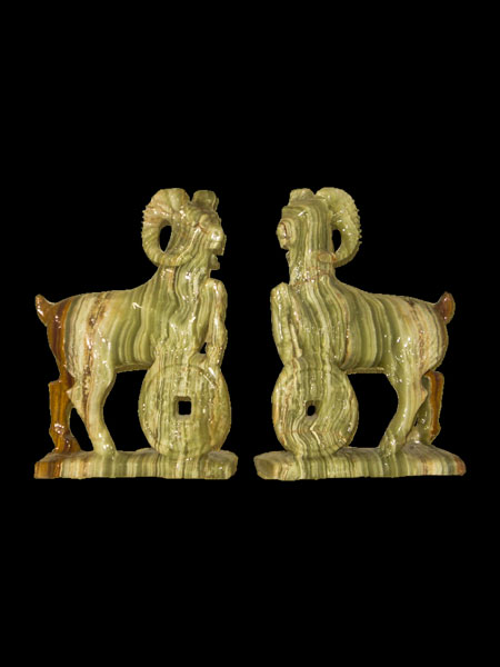 Tượng con dê đá ngọc