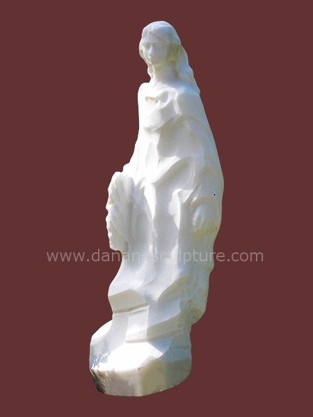 Tượng nghệ thuật thiếu nữ trên băng