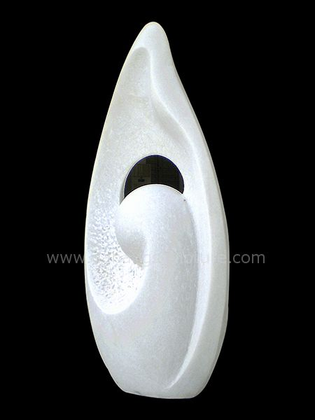 Tượng nghệ thuật Lòng mẹ bằng đá